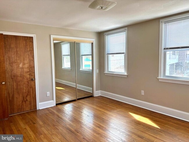 Building Photo - 659 N Main St