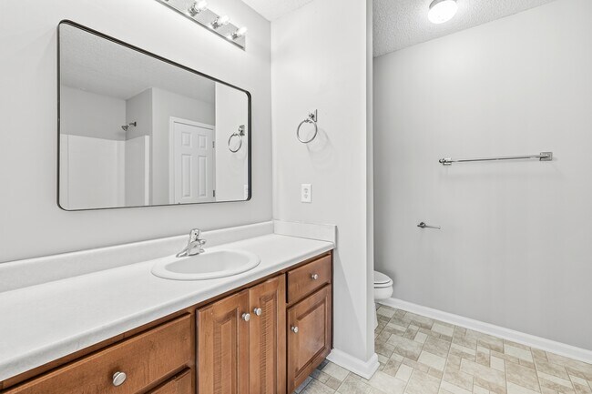 Building Photo - 777 King George Blvd