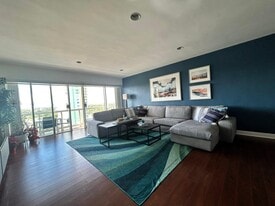 Building Photo - 2451 Brickell Ave