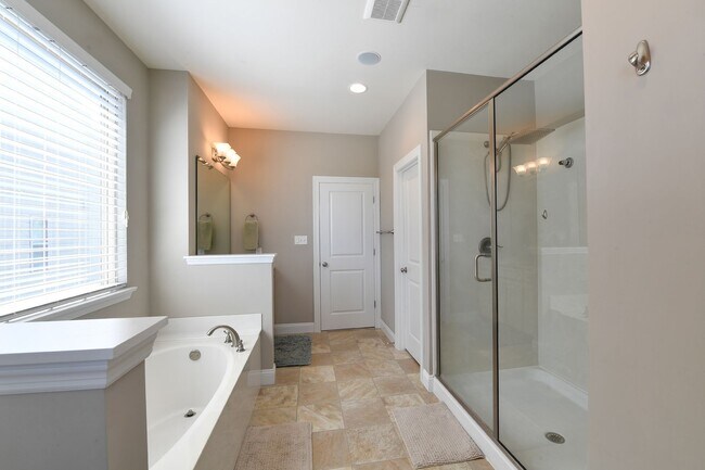 Building Photo - 72 Kimball Grove Ct