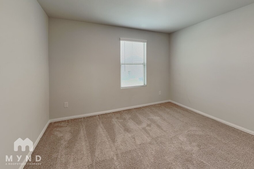 Building Photo - 545 Meadow Run Dr