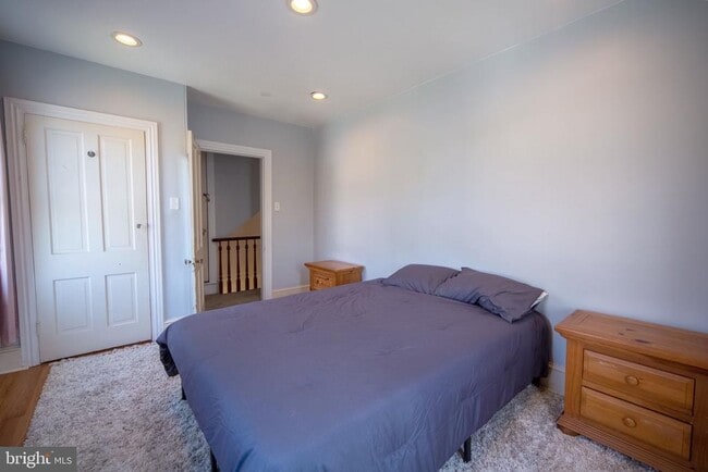 Building Photo - 511 Cinnaminson Ave