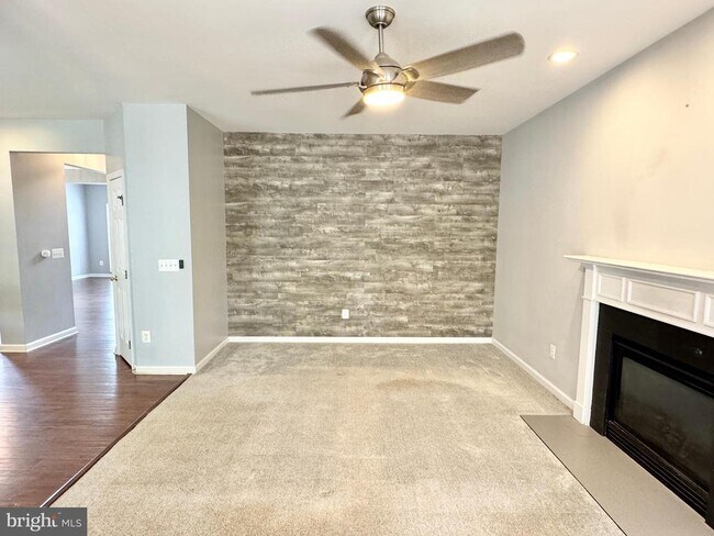 Building Photo - 35 Live Oak Ln