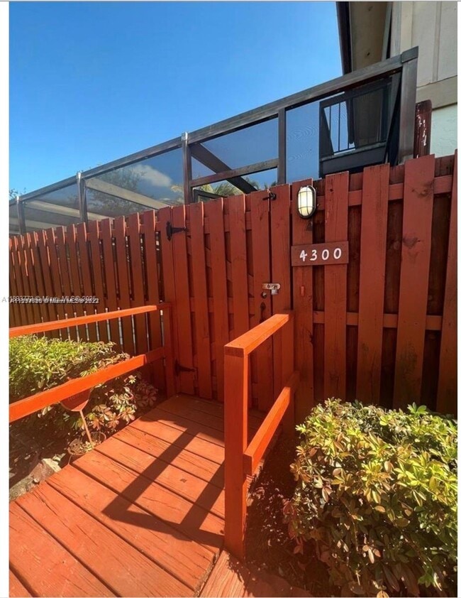 Building Photo - 4300 Landar Dr