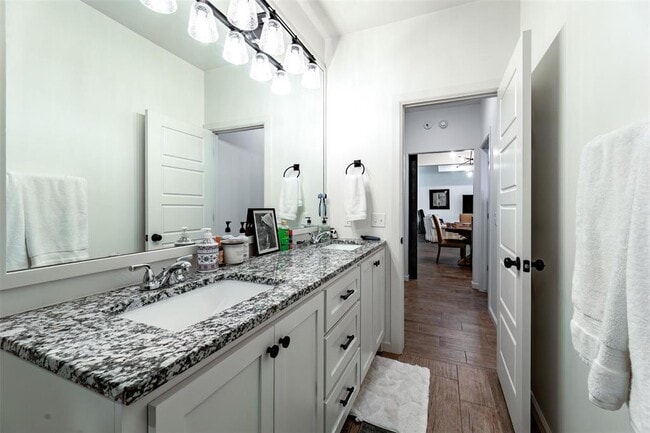 Building Photo - 2429 Rumble Ct