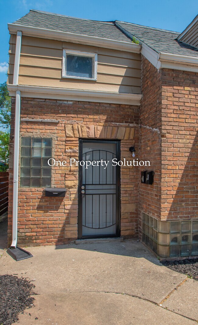 Building Photo - 2561 Harrison St
