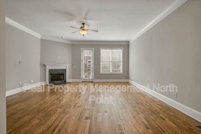 Building Photo - 3026 Eltham Pl
