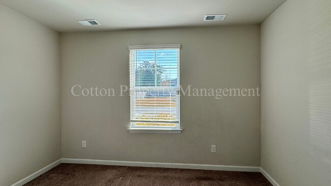 Building Photo - 1114 Forest Glen Dr