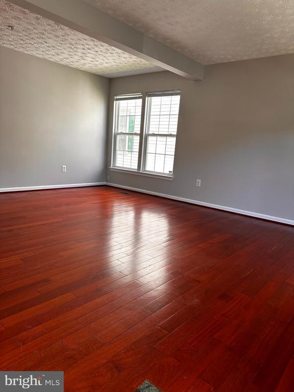 Building Photo - 2722 Thornbrook Ct