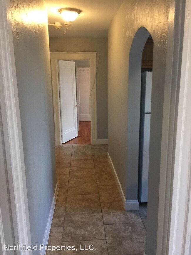 Building Photo - 115 Lowell St