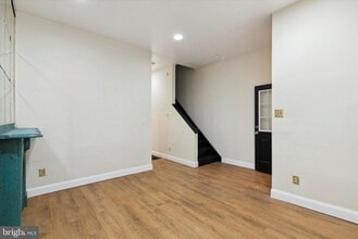 Building Photo - 1723 Willington St