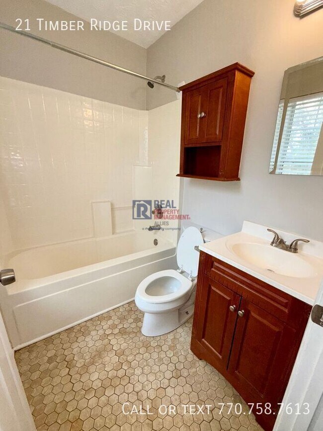 Building Photo - 21 Timber Ridge Dr