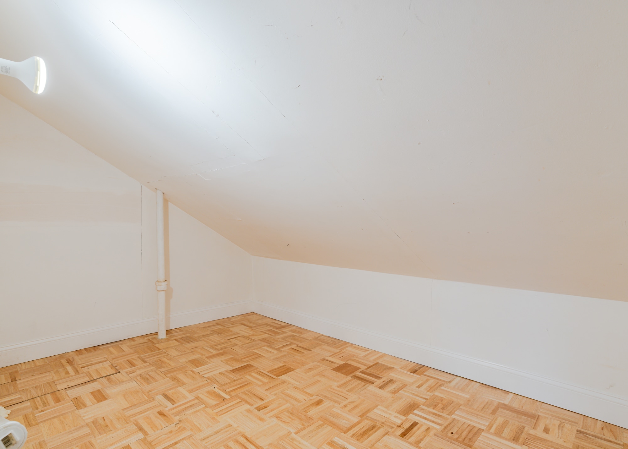 Large Storage Room - 107 May St