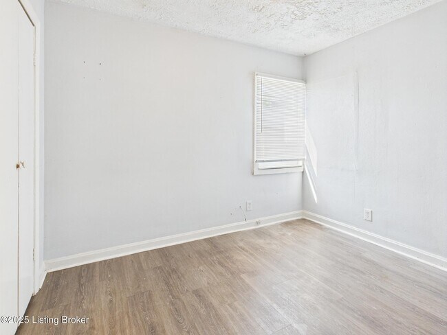 Building Photo - 2019 Hamburg Pike