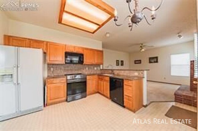Building Photo - 8407 Wilmington Dr