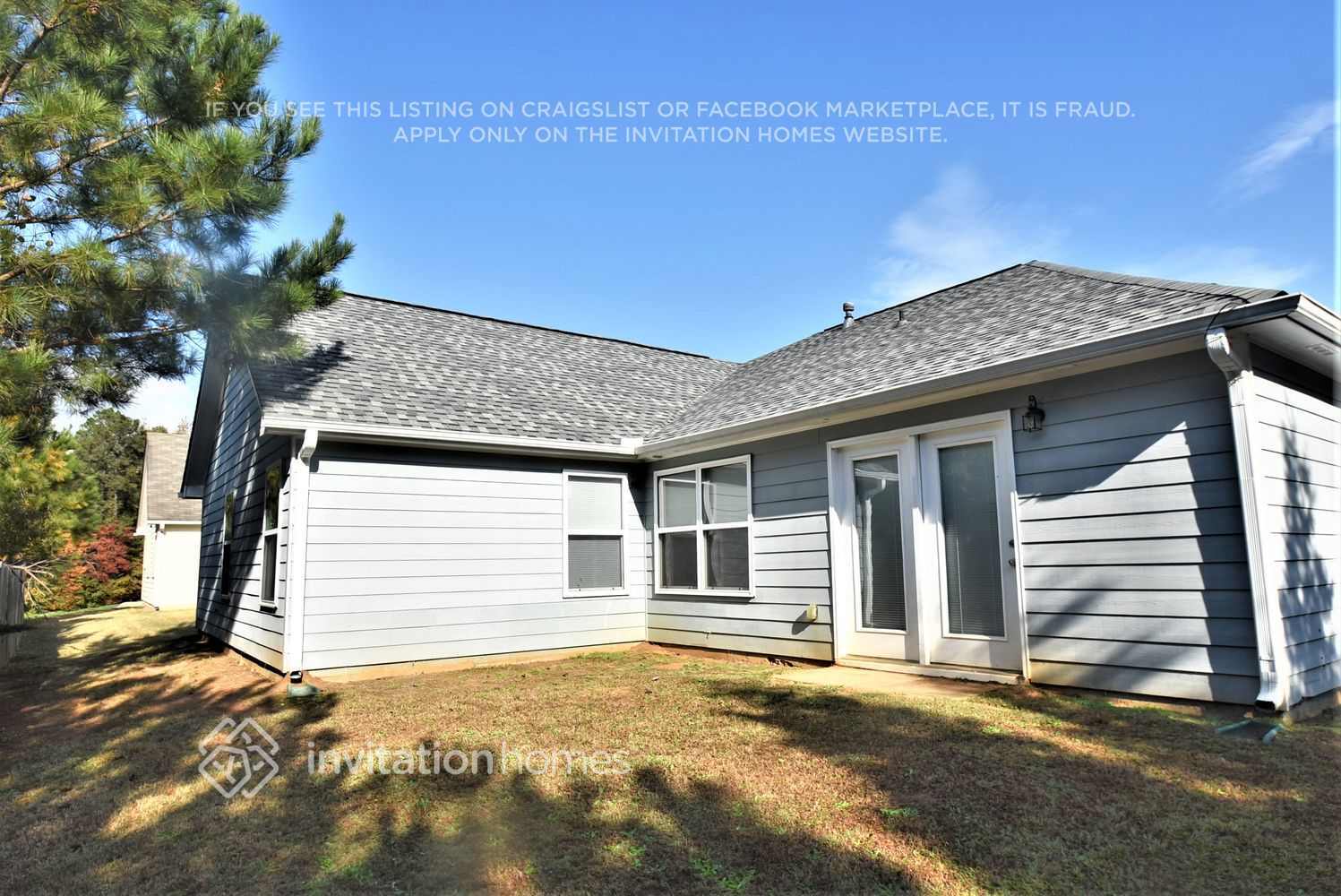 Building Photo - 2943 Edgewater St SW