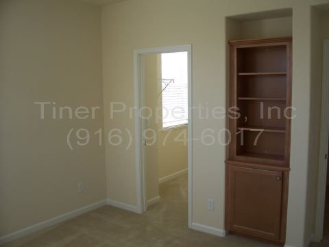 Building Photo - 2580 W El Camino Ave