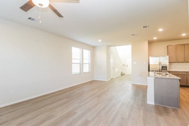 Building Photo - 24731 Linaria Dr