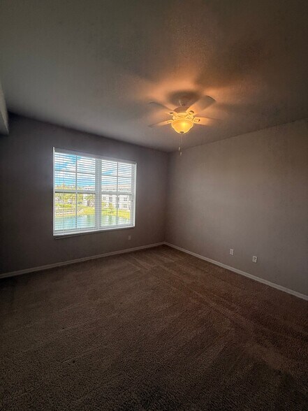 Building Photo - 3335 Grant Cove Cir