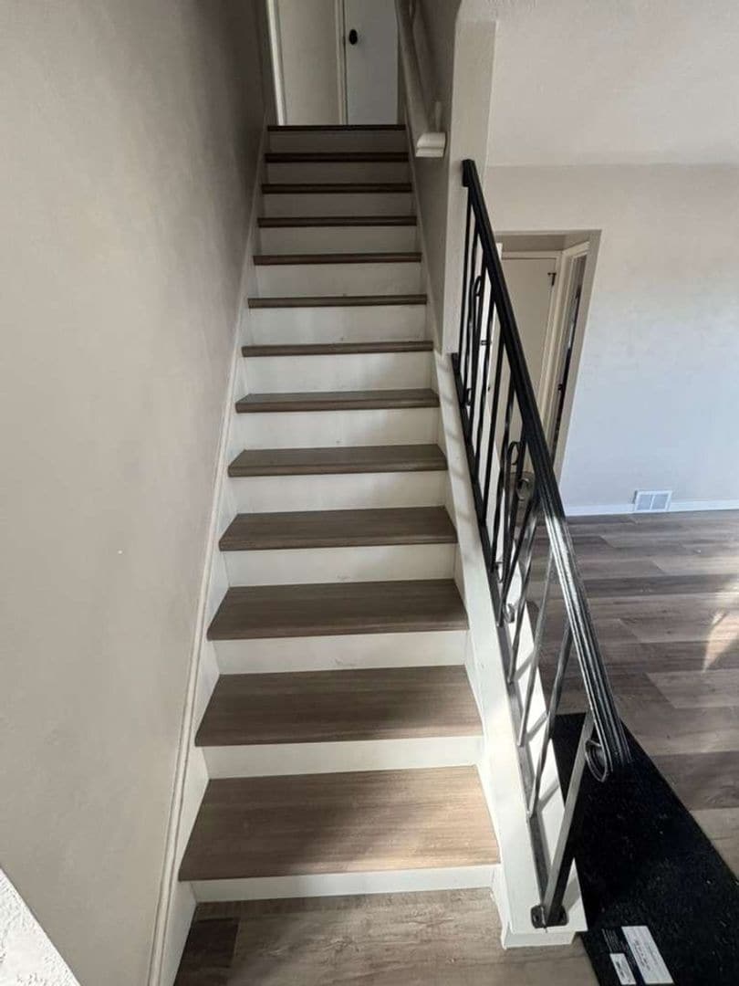 Building Photo - 1221 Graham Ave