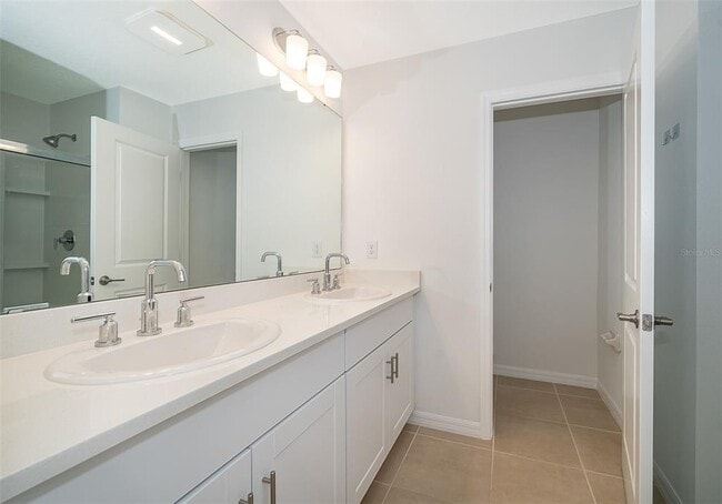 Building Photo - 4803 Vellacito Way