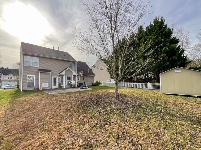 Building Photo - 3021 Gloxinia Rd