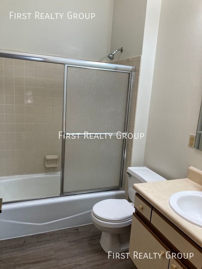 Building Photo - 1318 Lyons Rd