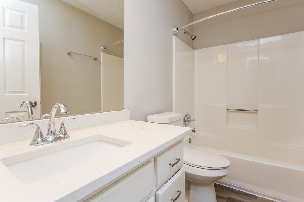 Building Photo - 483 Rhett Dr