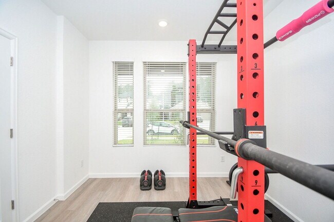 Building Photo - 28722 Mount Bonnell Dr
