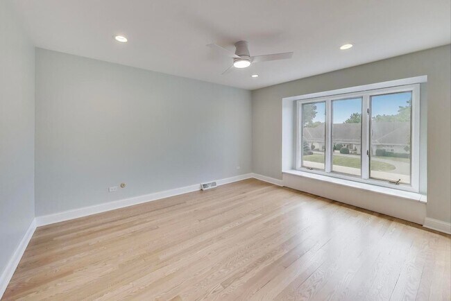 Building Photo - 2408 Cumberland Cir