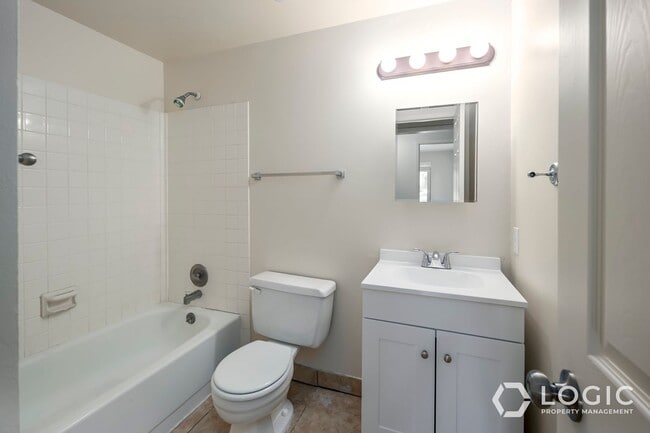 Building Photo - Gorgeous Home in Great Location!