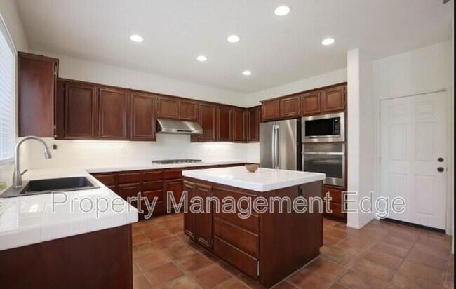 Building Photo - 23536 Silverwood St