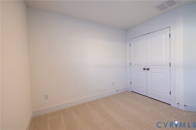 Building Photo - 15309 Sunray Aly