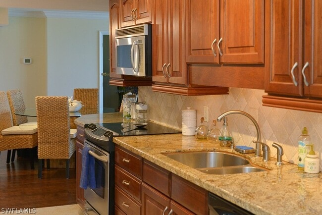 Building Photo - 4001 Gulf Shore Blvd N