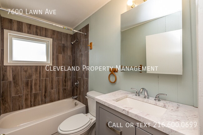 Building Photo - 7600 Lawn Ave