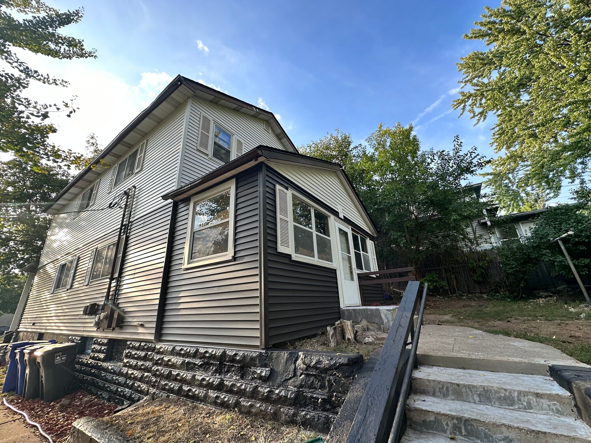 Building Photo - 1388 Furness Pky