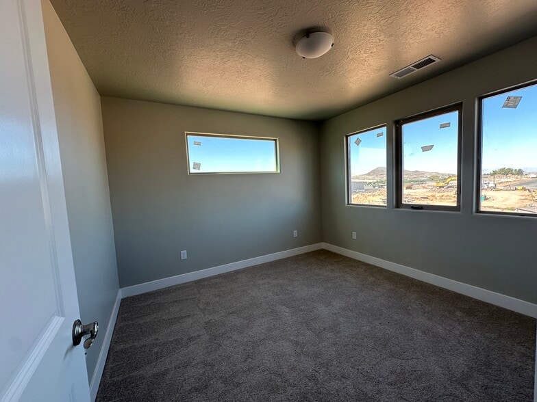 Building Photo - 408 N 480 W