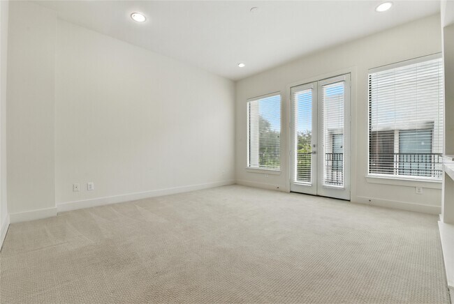 Building Photo - 1611 Spring St