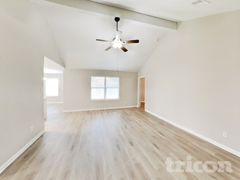 Building Photo - 308 Crooked Pine Court