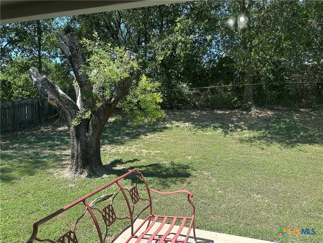 Building Photo - 3006 Persimmon Dr