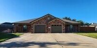 Building Photo - Beautiful 2 bed/2 bath near Clear Creek gate Available 8/13