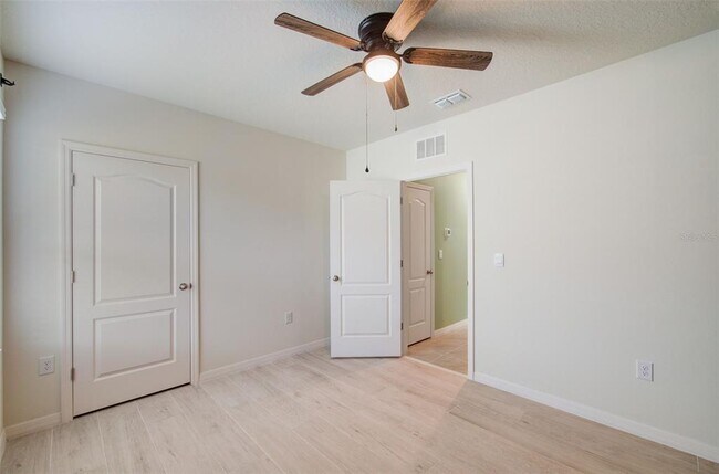 Building Photo - 2164 Big Bend Ave