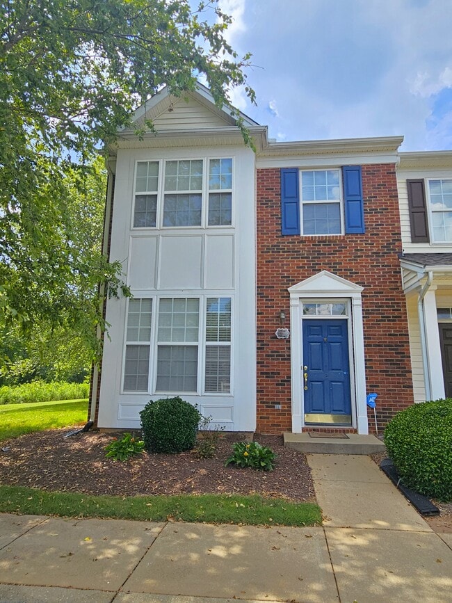 Primary Photo - 127 Cirrus Ct