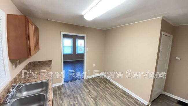 Building Photo - 1724 Winton St