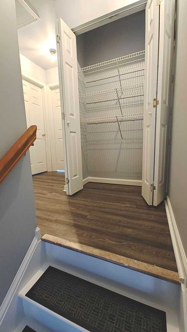 Building Photo - Ephrata Townhome 3 bed 1.5 bath