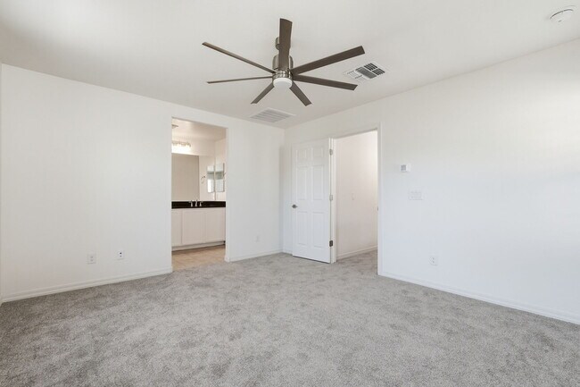 Building Photo - 1647 S 83rd Pl