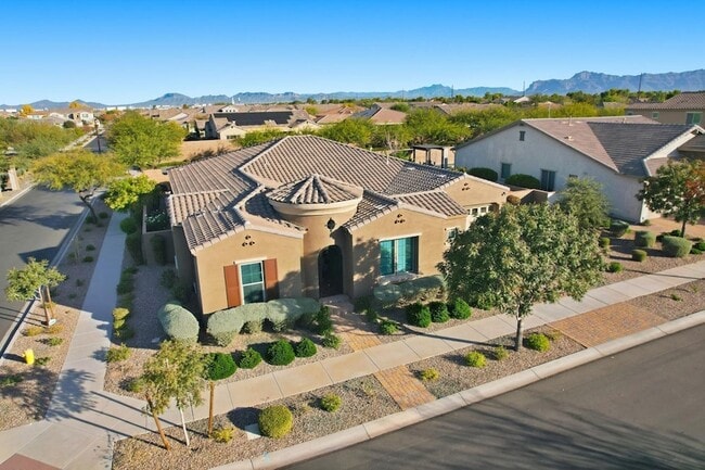 Building Photo - 10702 E Lumiere Ave