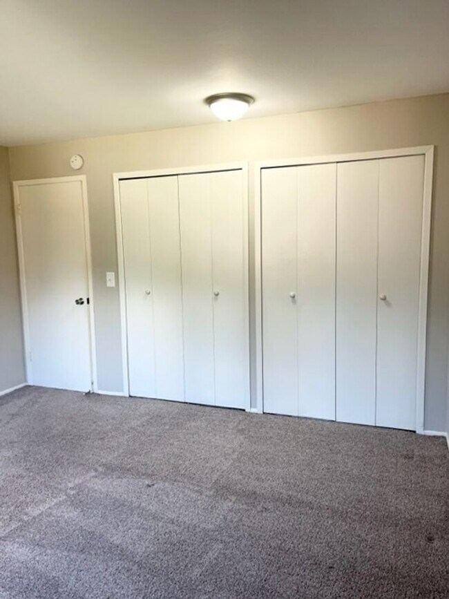 Building Photo - Charming 1 bedroom/1bath apartment near Do...
