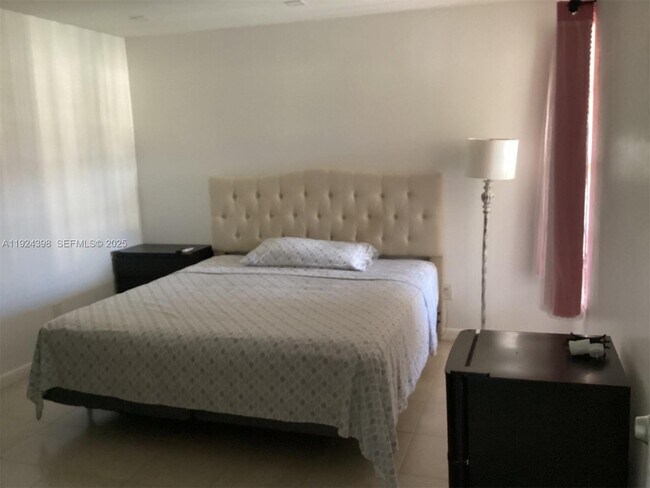 Building Photo - 15330 SW 106th Terrace