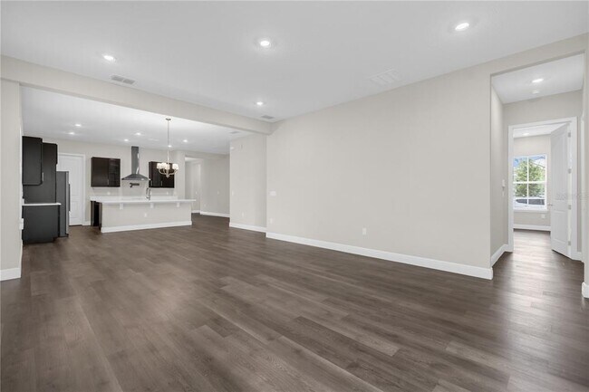 Building Photo - 13162 McMillan Dr